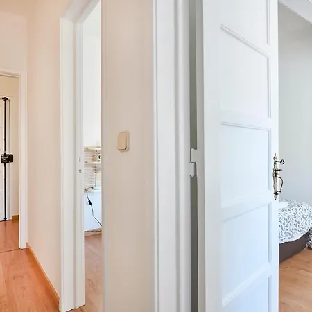 Terrace With River View Apartment Lisbon