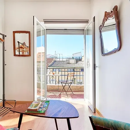 Apartment Terrace With River View